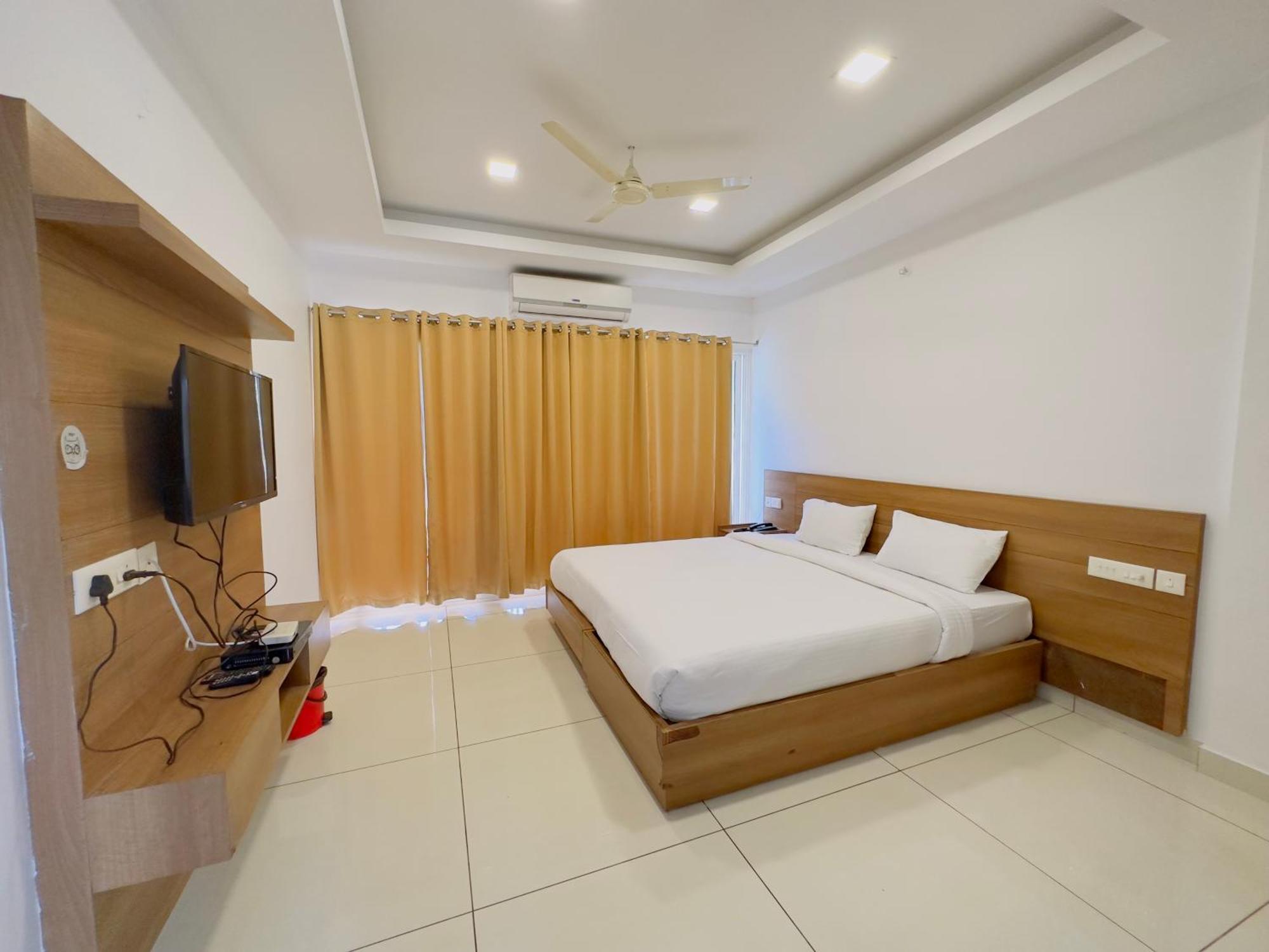 Hotel Lets Stay Коччи Экстерьер фото