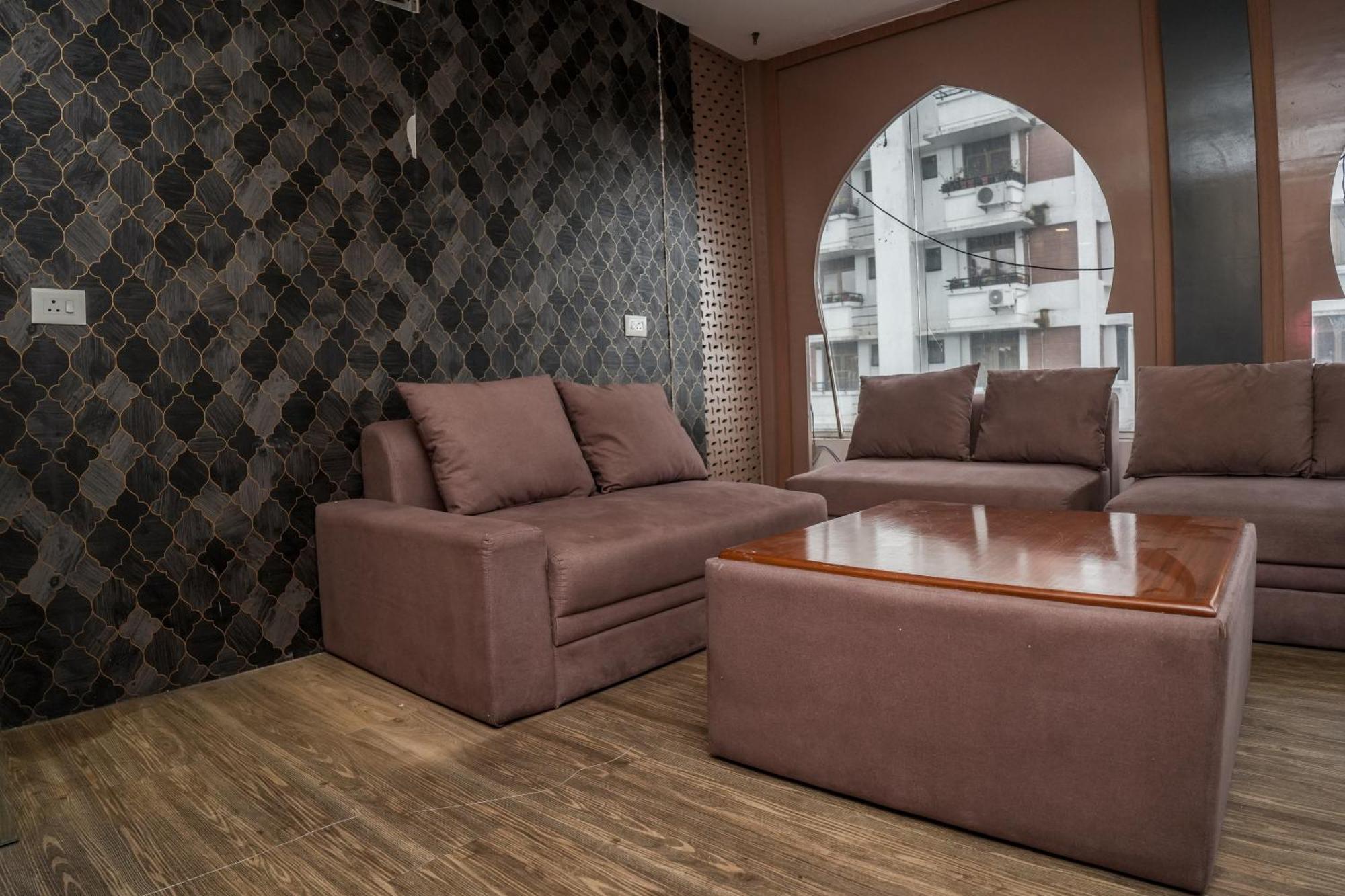 Hotel Lets Stay Коччи Экстерьер фото